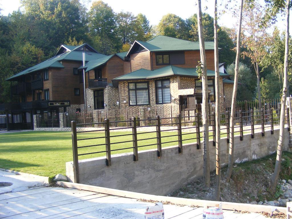 Hotel Hillden Lodge&Restaurant Drumu Carului Exterior photo